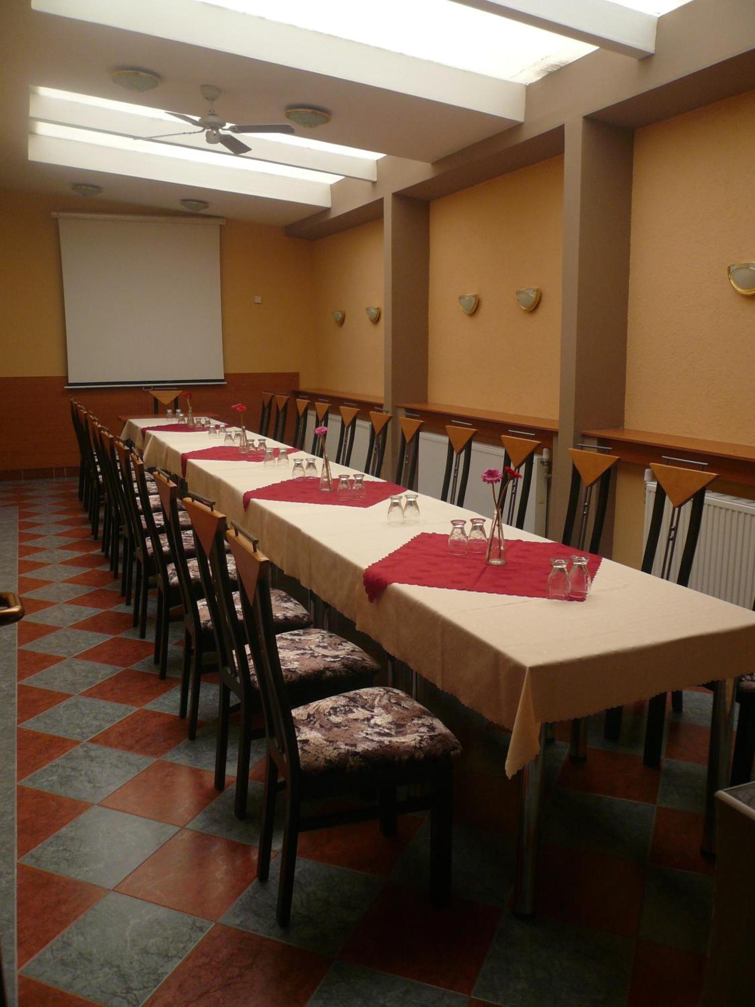 Hotel Olympia Česká Lípa 外观 照片