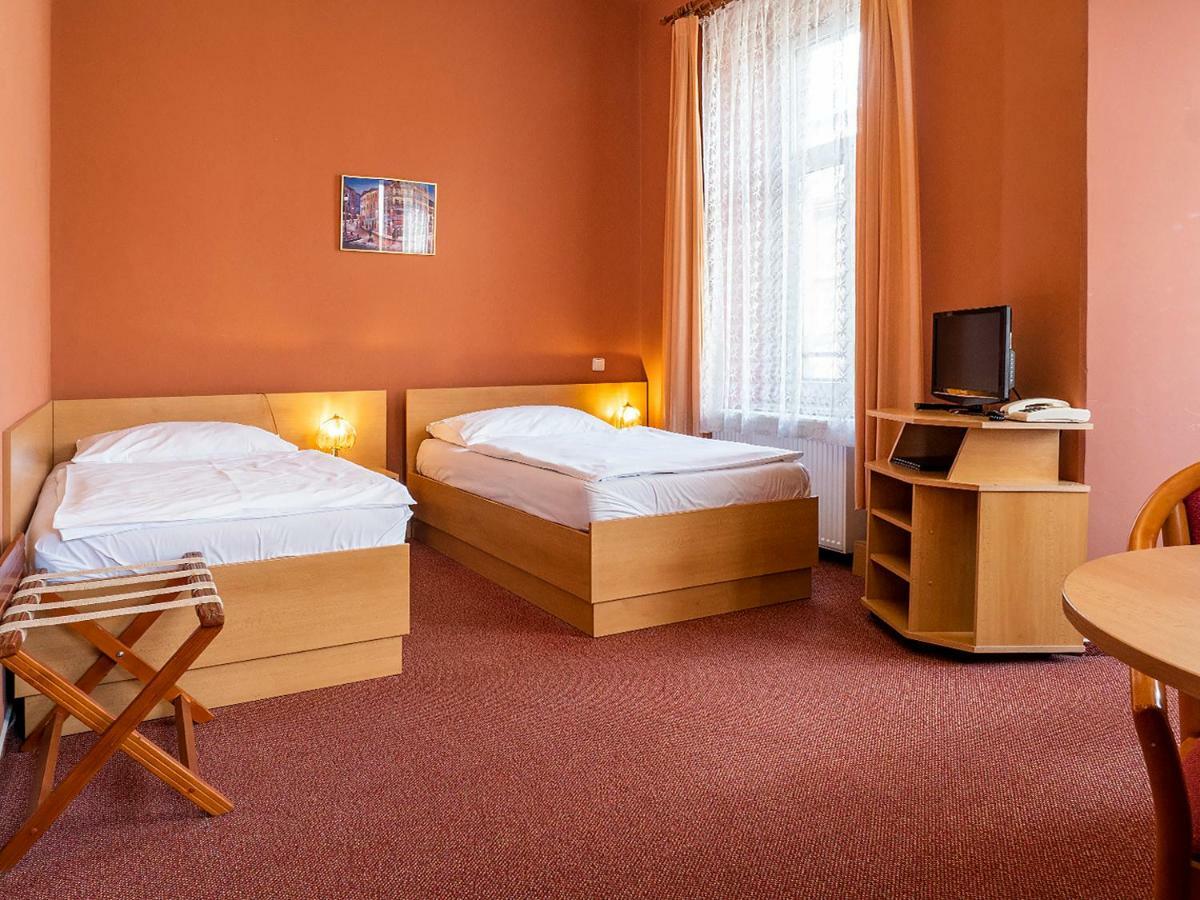 Hotel Olympia Česká Lípa 外观 照片