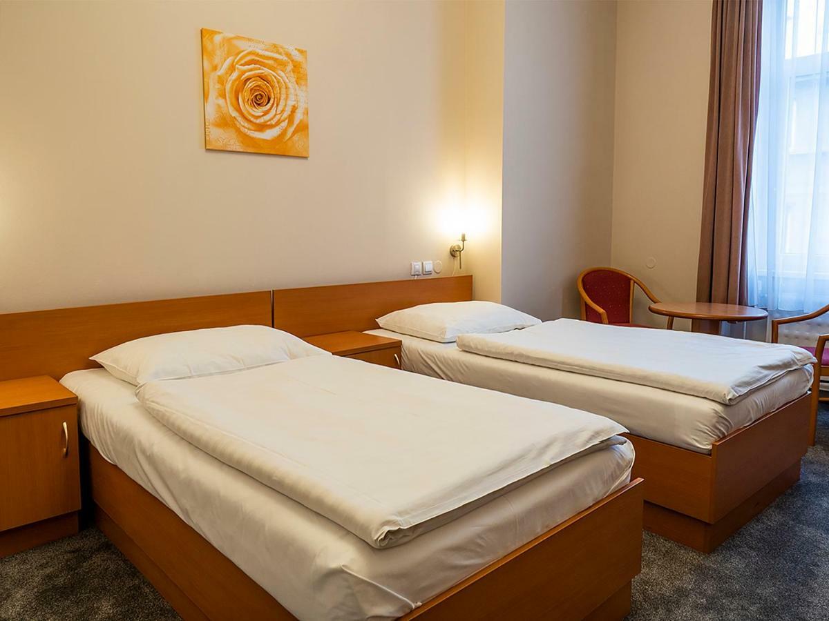 Hotel Olympia Česká Lípa 外观 照片